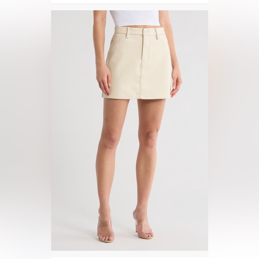 Good American Faux Leather Miniskirt cream size‎ 6 NWT